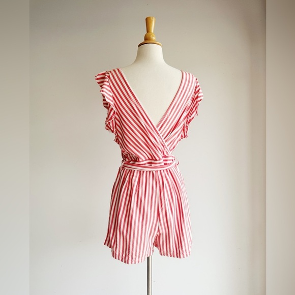 LOFT Red and White Striped Ruffle Sleeve Romper Size 2 - Picture 6 of 8